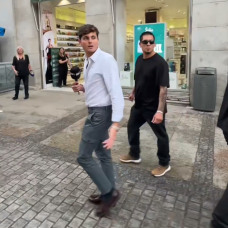 Vito Quiles en la Puerta del Sol