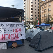Acampada por la vivienda en Alicante