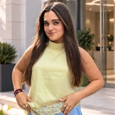 Daniella Bustamante sigue dando pasos en su transformación a personaje público.