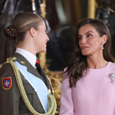 La Princesa Leonor y la Reina Letizia en la recepción de la Fiesta Nacional.