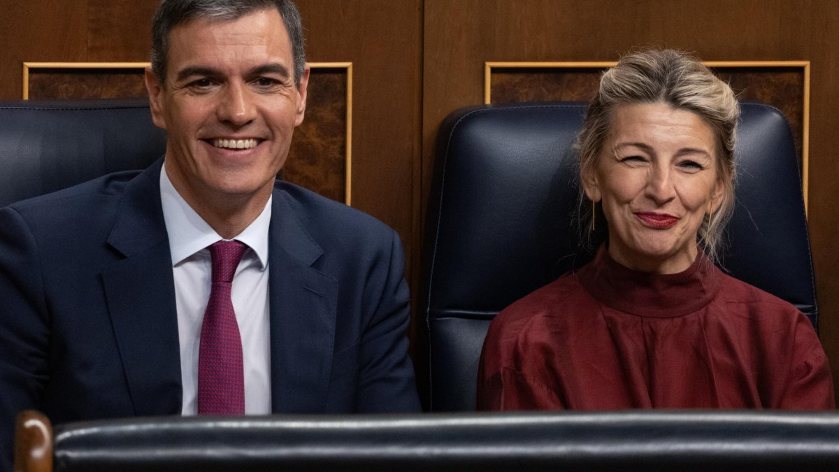 El presidente del Gobierno, Pedro Sánchez y la vicepresidenta segunda y ministra de Trabajo, Yolanda Díaz.