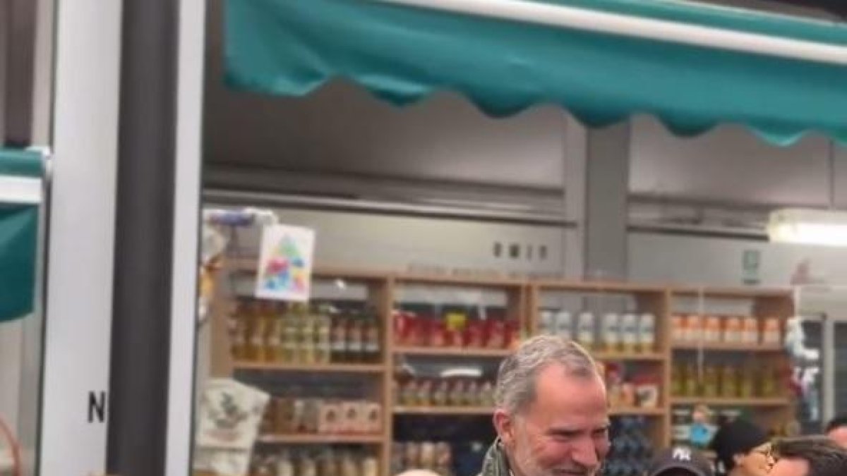 Los Reyes y sus hijas realizan una visita privada sorpresa a Catarroja (Valencia), a 22 de diciembre de 2024.