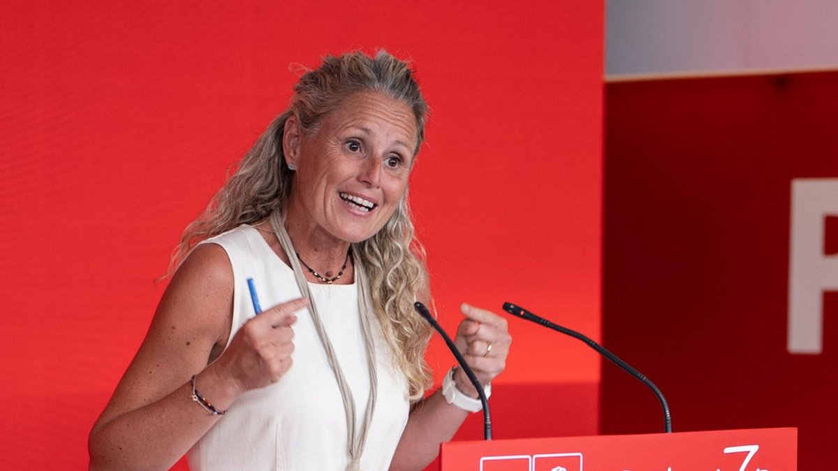 La portavoz del PSOE, Montse Mínguez.