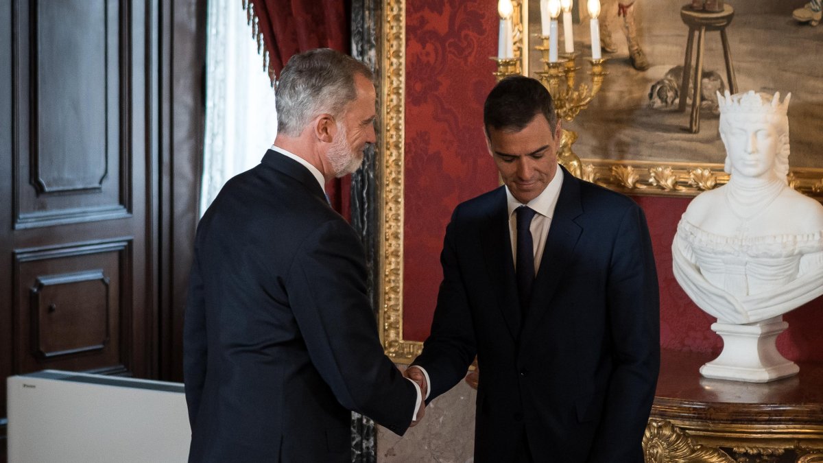Sánchez sale escaldado ante el Rey: la 'jefa' de los jueces le sacude por atacar a Peinado y Biedma