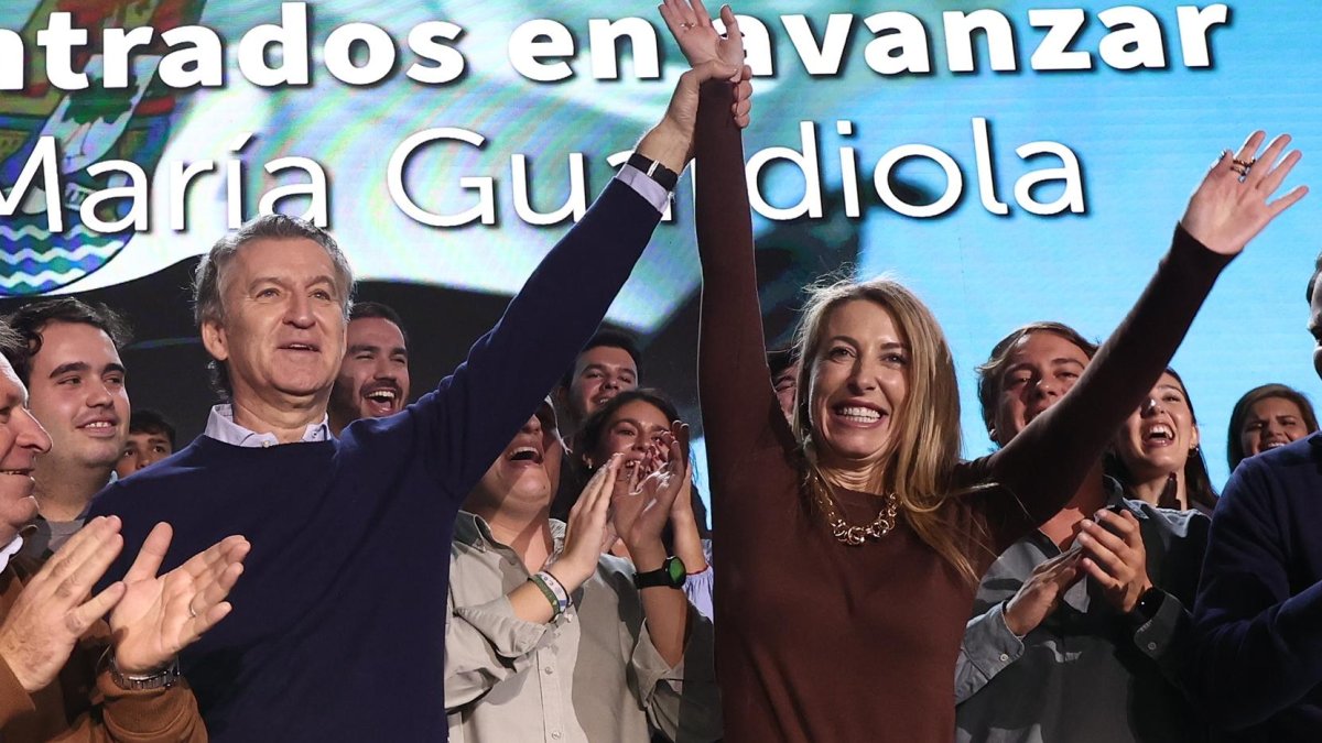 El presidente del PP, Alberto Núñez Feijóo y la presidenta del PP de Extremadura, María Guardiola