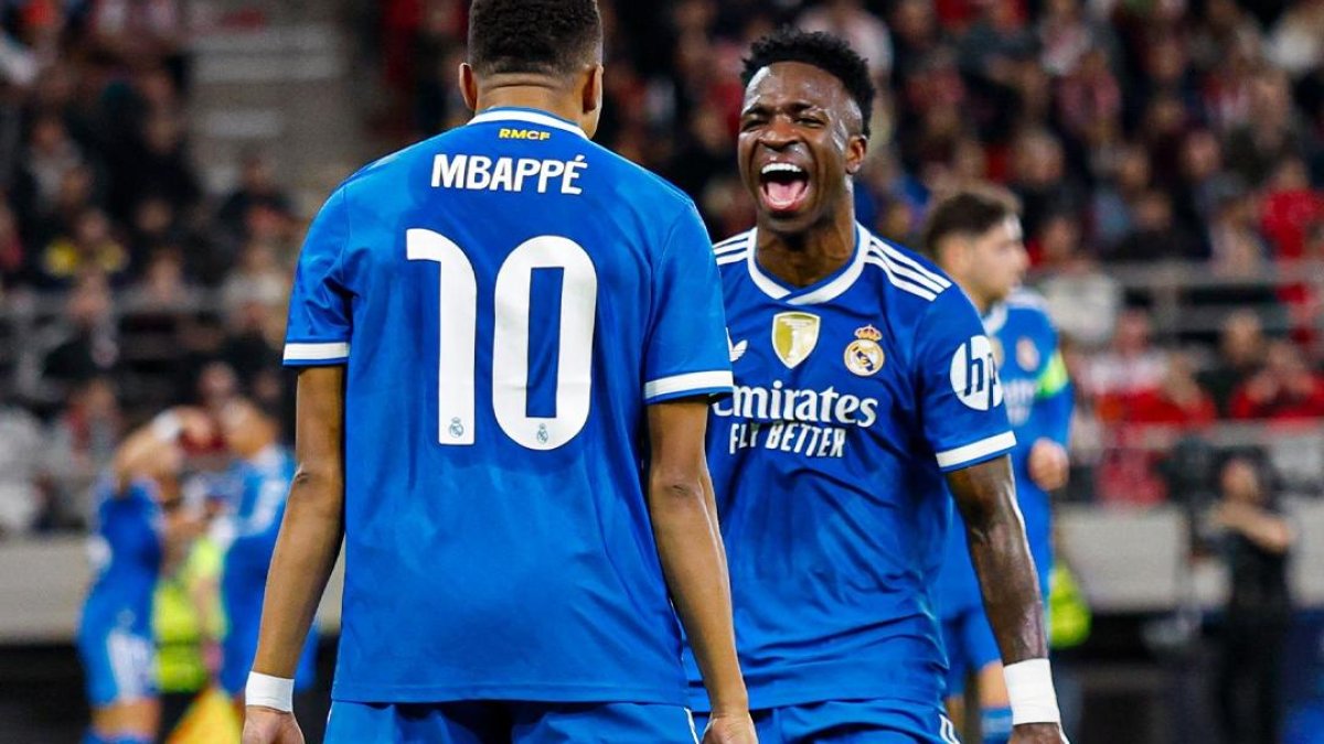 Poker de Mbappé y exhibición de Vinicius en Atenas