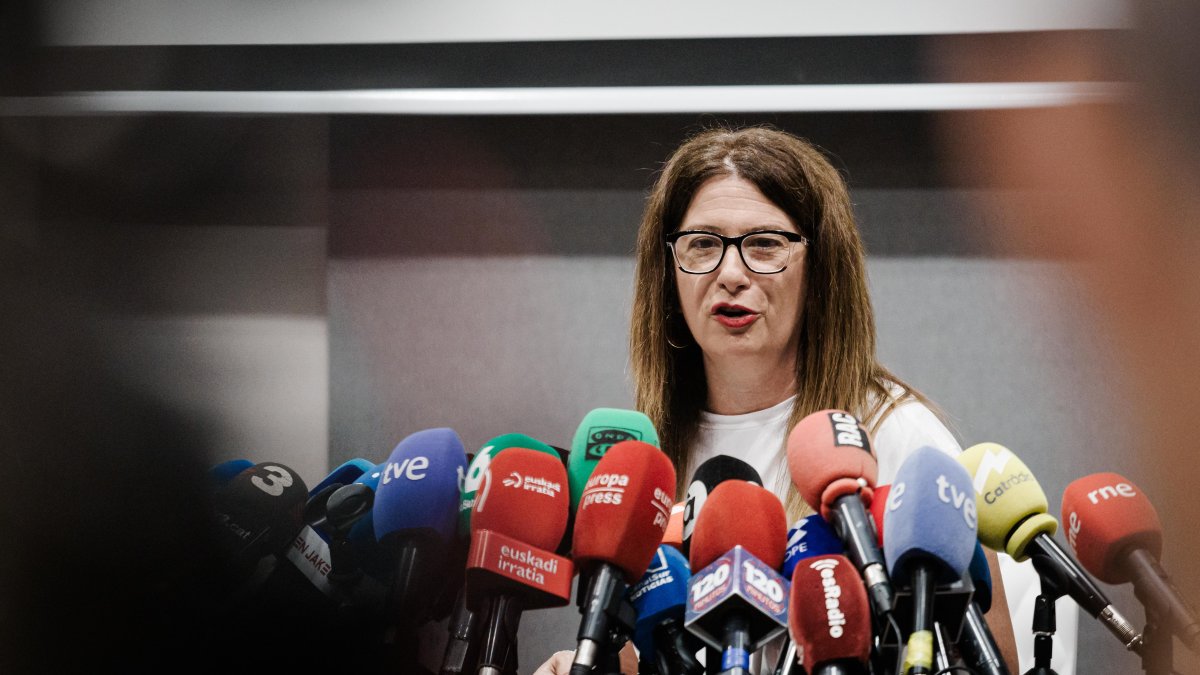 ¿Qué teme Leire Díez? La 'fontanera del PSOE' intenta tumbar la resolución judicial que más temen en Ferraz y es clave