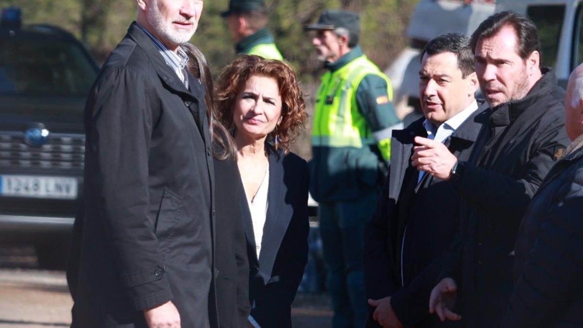María Jesús Montero estará en la foto de la misa funeral en Huelva por ...