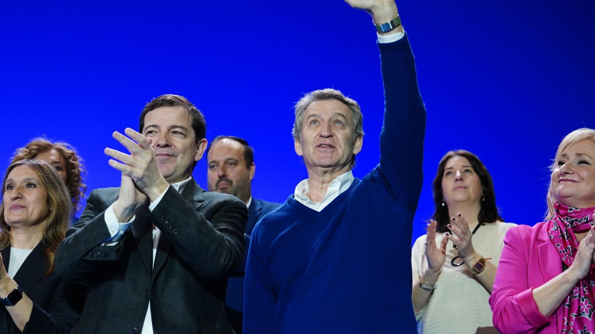 El presidente del PP, Alberto Núñez Feijóo, presenta la candidatura del partido para las elecciones del 15M encabezada por Alfonso Fernández Mañueco.