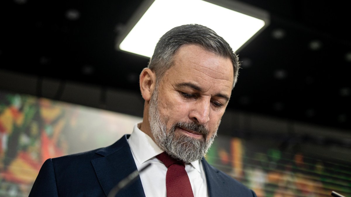 Castilla y León pone en su sitio a Vox: o pacta o le espera un batacazo en Andalucía