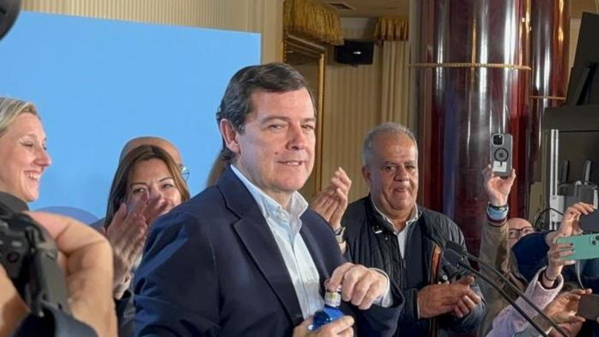 Alfonso Fernández Mañueco en la noche electoral