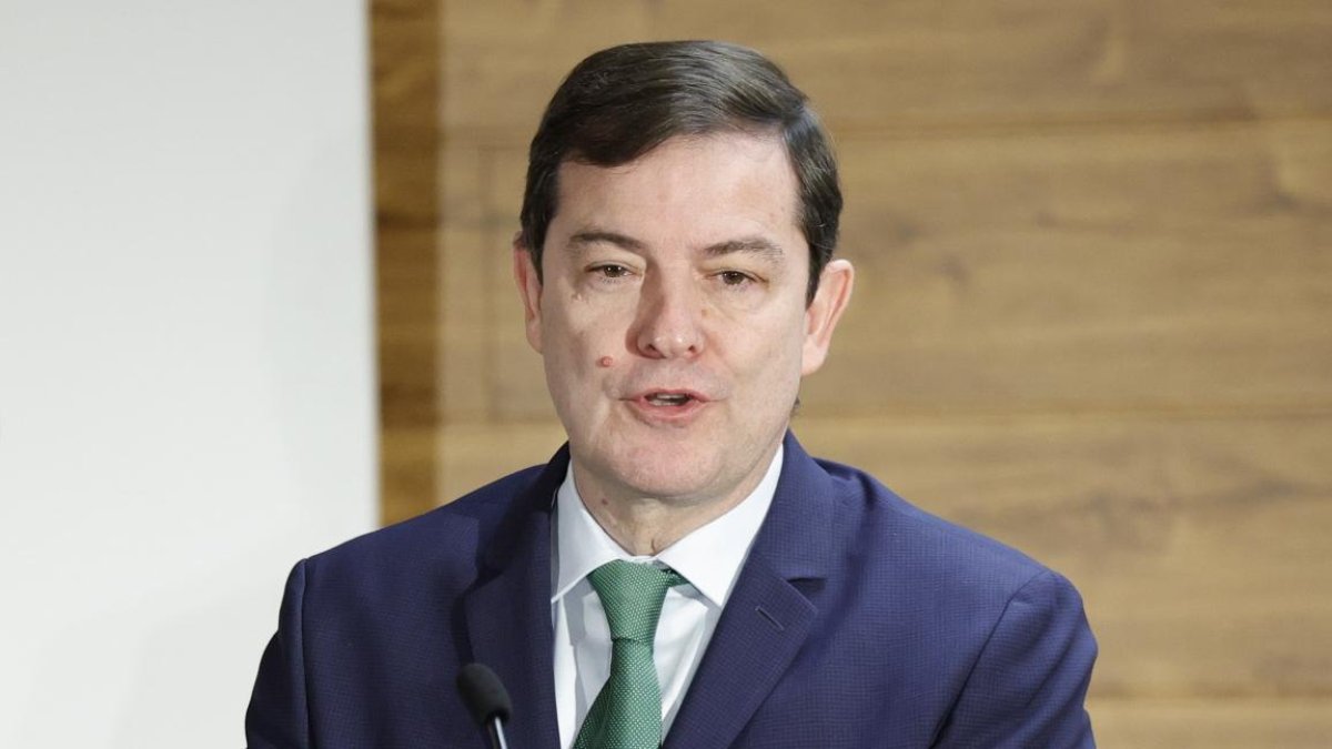 Mañueco: “Hay que construir una alternativa a Sánchez: tenemos que entendernos con Vox”