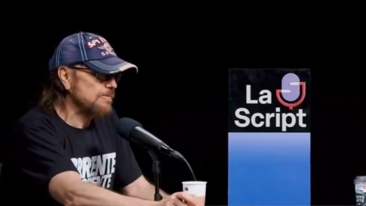 Santiago Segura defiende a las mujeres de Vox y da un golpe en la mesa cuando María Guerra las llama “idiotas”