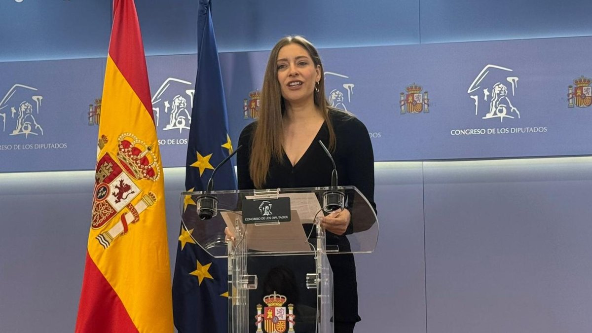 Ester Muñoz: "El calendario de bombas de humo lo tiene el PSOE, un martes sacan el aborto y el próximo sacaran a Franco"