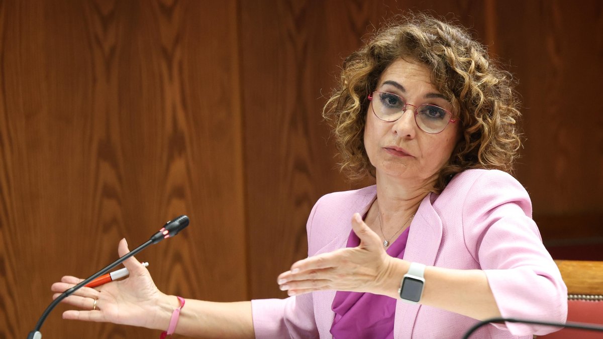Montero se asoma al abismo: la peor candidata de la historia por cuatro razones