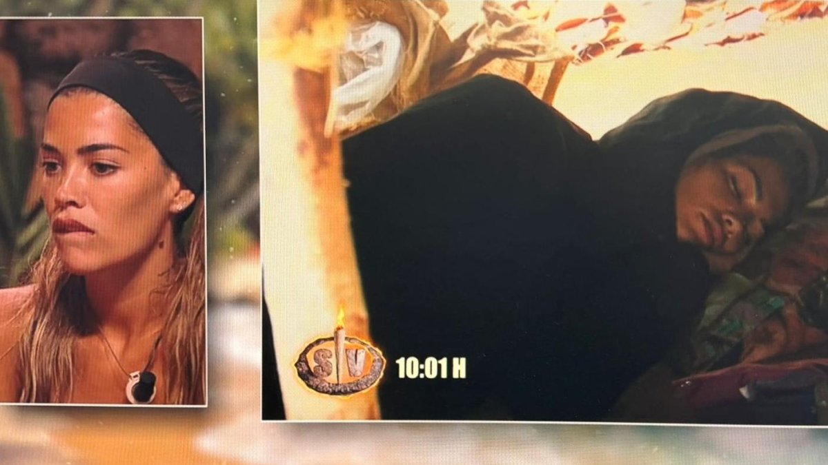 Teresa Seco frente a sus imágenes tumbada