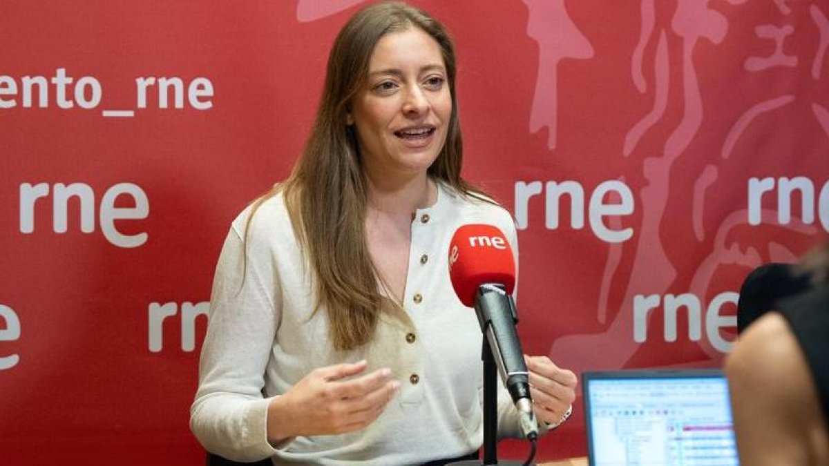 Ester Muñoz reta a Bolaños: “Cualquier persona razonable firmaría pactos con Vox”