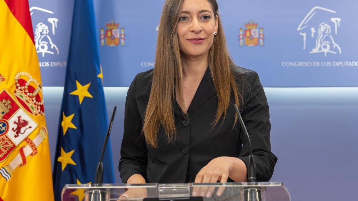 Ester Muñoz, sobre Zapatero: "No era Bambi, era el zorro" y señala a Junts por sostener al Gobierno de Sánchez