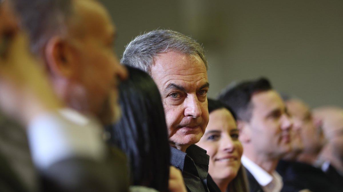 Zapatero, aterrorizado ante las pruebas contra él: pide al juez un aplazamiento para prepararse