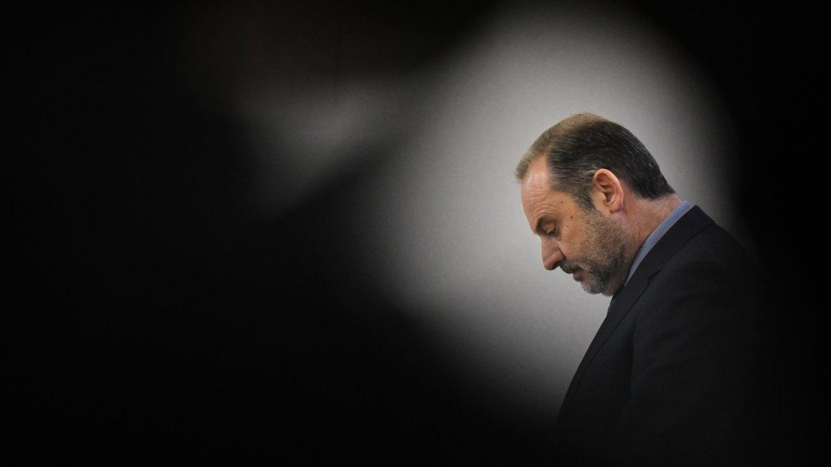 Sánchez escondió a Ábalos el rescate de Plus Ultra y le amenazó al descubrirlo: “Pues tú sabrás”