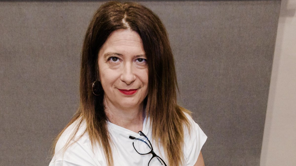 El bulo de los dos DNI del juez Peinado aparece en la agenda de Leire Díez