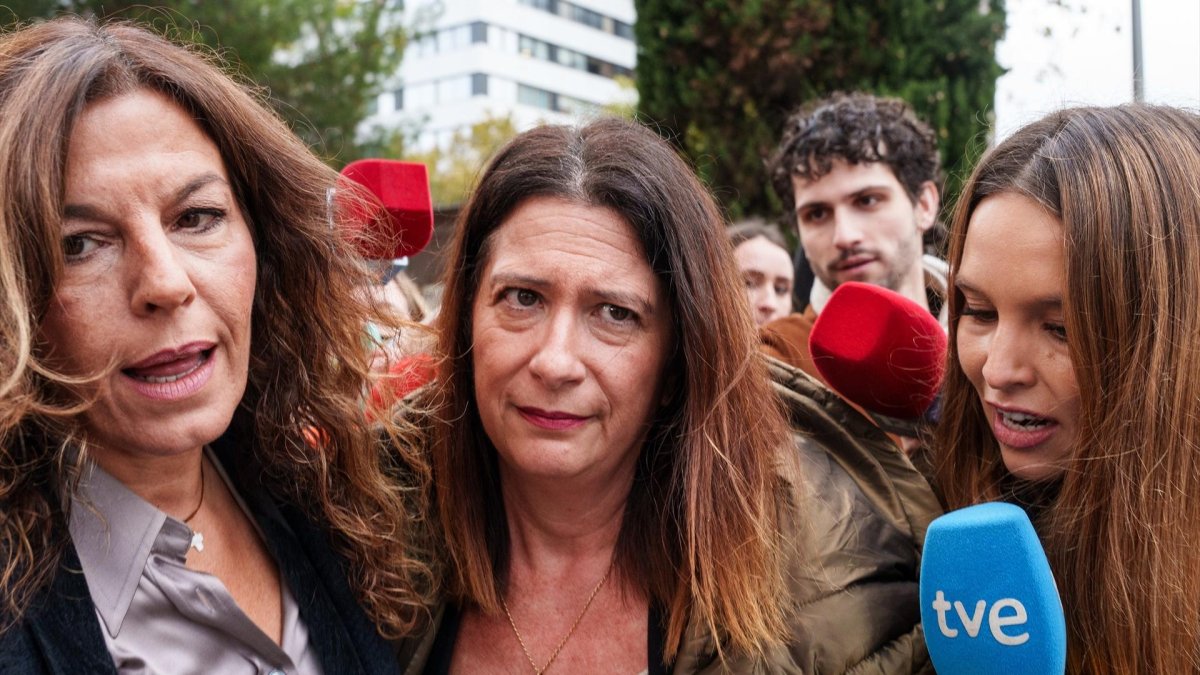 Leire Díez juega su última carta: pide anular toda la investigación de las cloacas