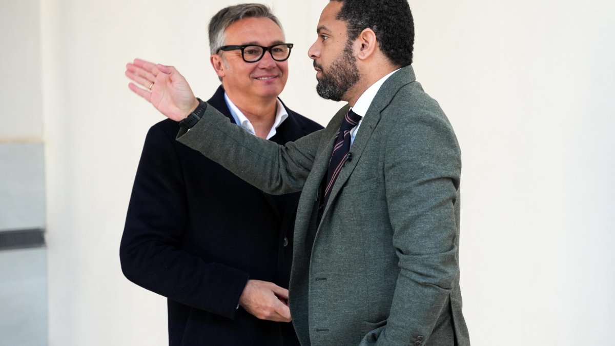 Vox minimiza la exclusión de la Mesa del Parlamento andaluz y centra la negociación con el PP en cuatro líneas