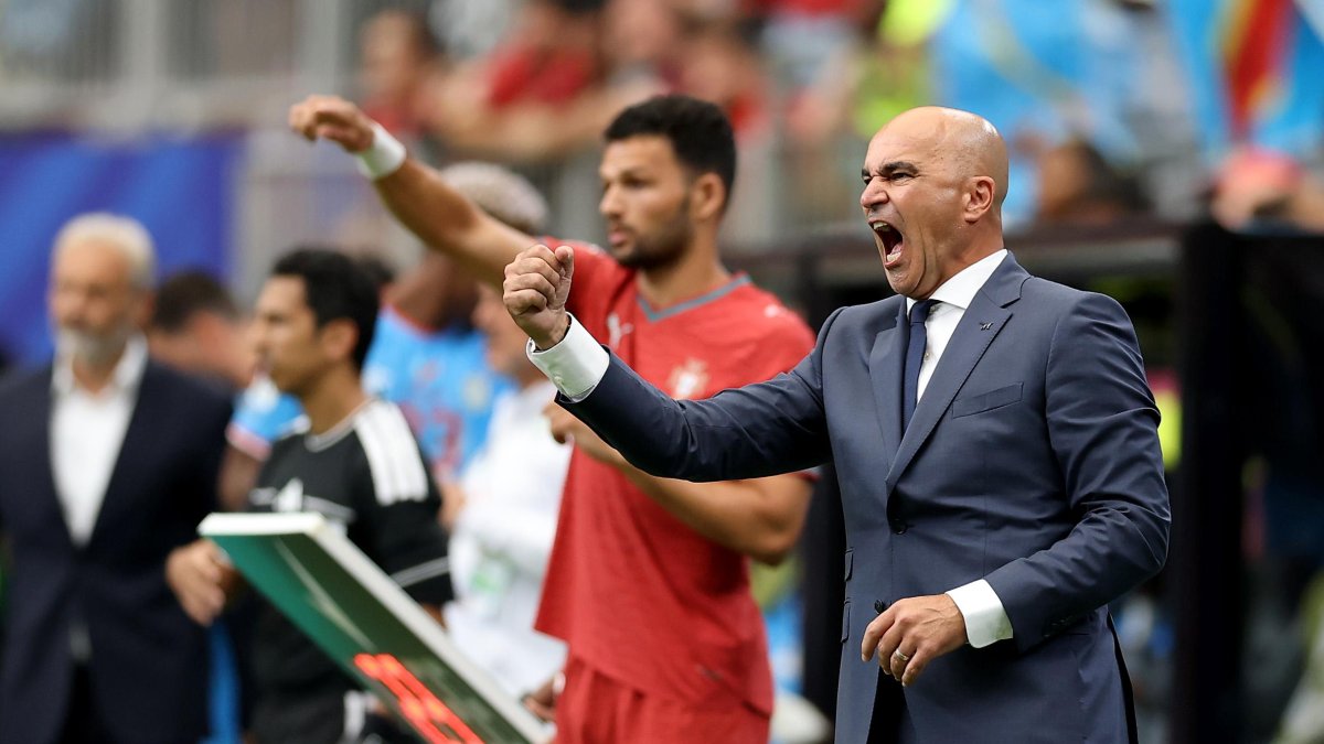 Roberto Martínez tiene al Ferrari portugués paseando por rotondas