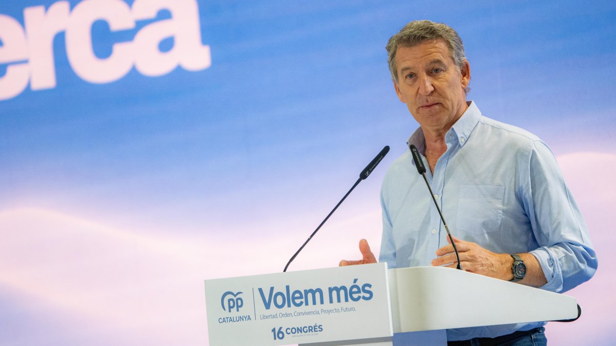 Feijóo reta a Junts a elegir entre sostener a Sánchez o abrir ya el camino hacia unas elecciones
