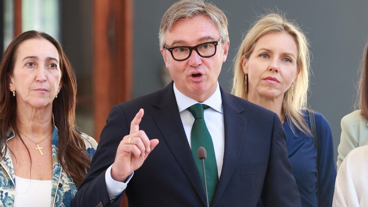 Gavira garantiza lealtad a Moreno y augura que el efecto Andalucía llegará a Moncloa