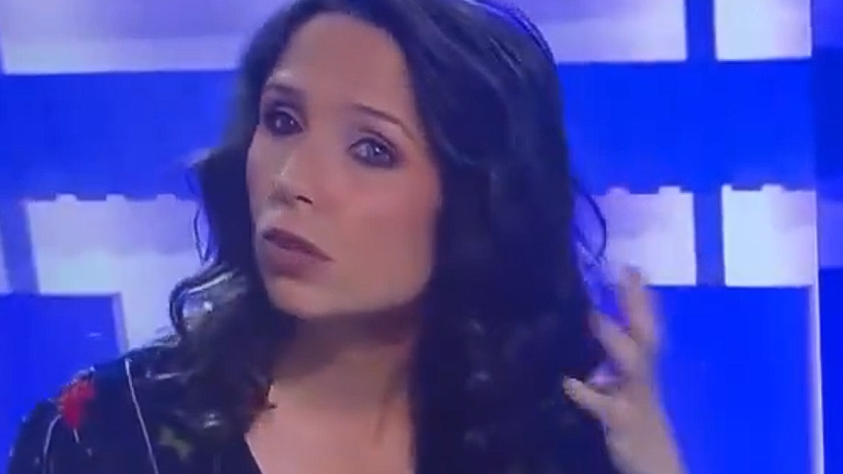 Marta Nebot se victimiza en redes sociales tras su despido del programa de Nacho Abad y acaba vapuleada: "No me avergüenzo de nada, si acaso de estar aquí"