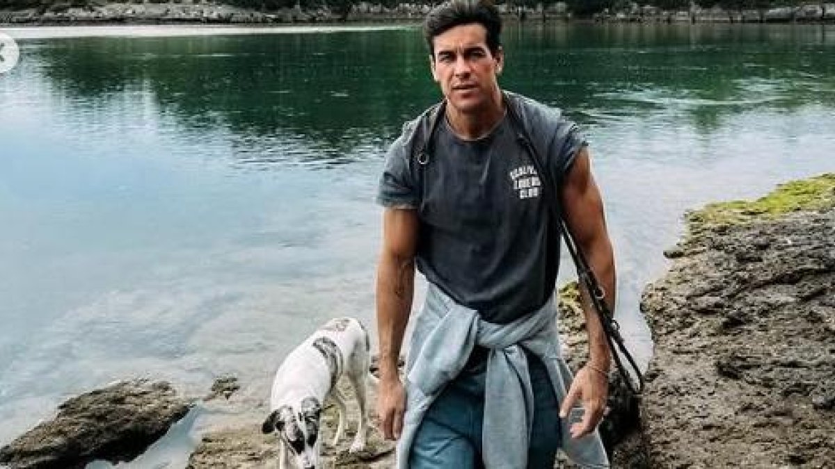 Mario Casas en Noja.