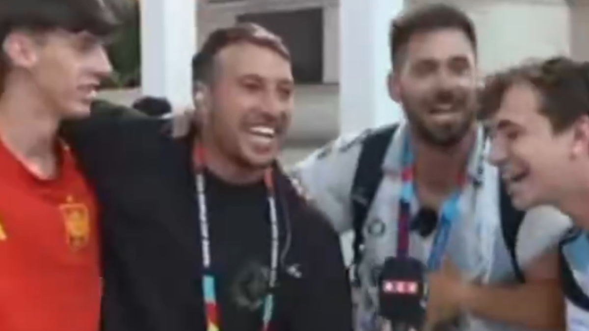 "Nosotros demostramos jugando al fútbol, no cantando": el zasca de un aficionado español a los argentinos