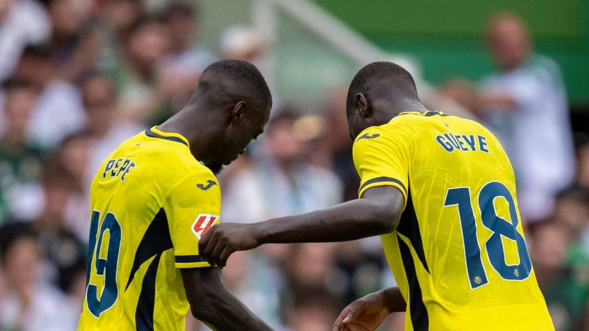 Los futbolistas del Villarreal Pepé y Pape Gueye