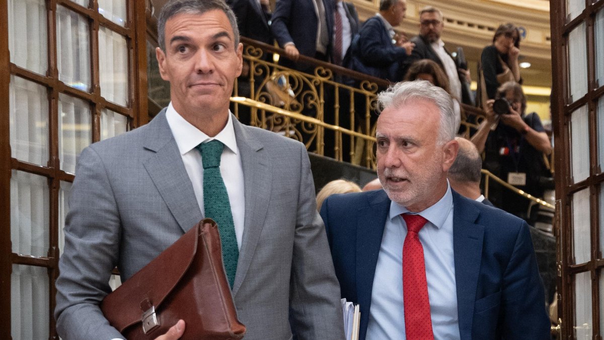 El sorprendente giro del PSOE con los saharauis: del ‘no’ a darles la nacionalidad española en plena crisis de Ceuta