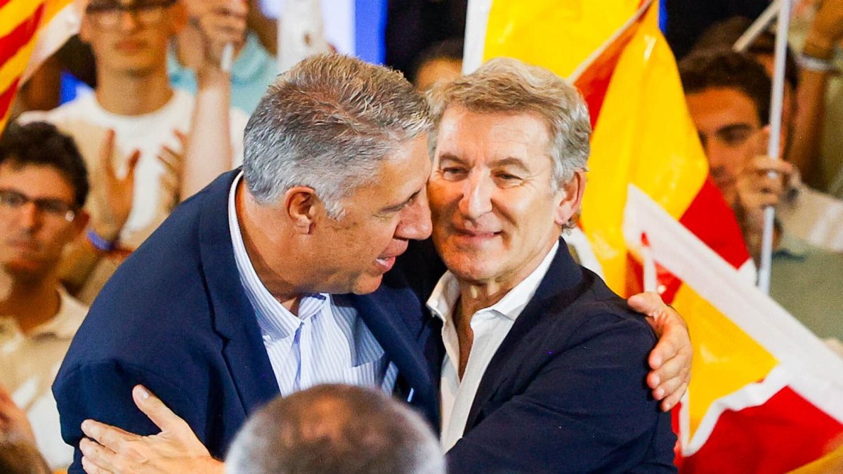 El presidente del PP, Alberto Núñez Feijóo, con, Xavier García Albiol
