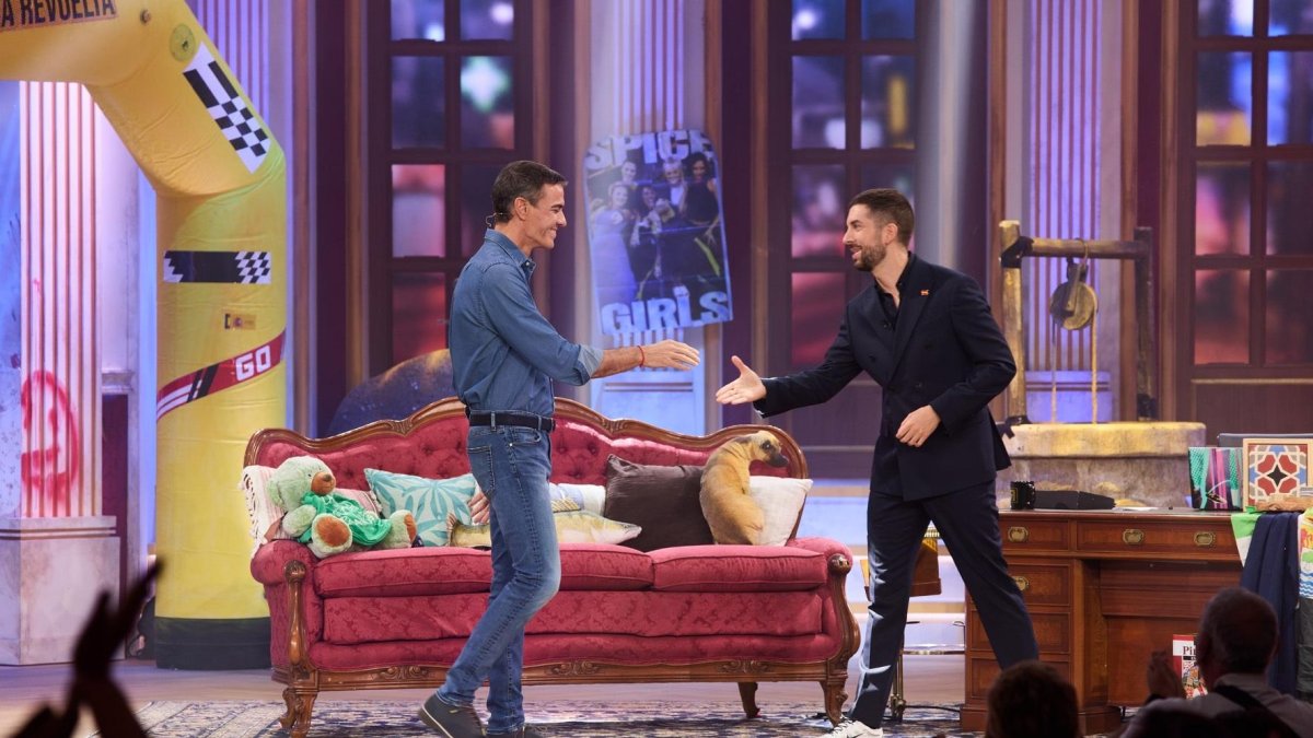 Pedro Sánchez, en el programa 'La Revuelta' junto a David Broncano