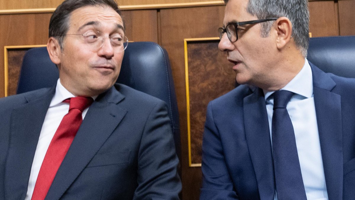 Albares y Bolaños llegan al día límite fijado por el Supremo