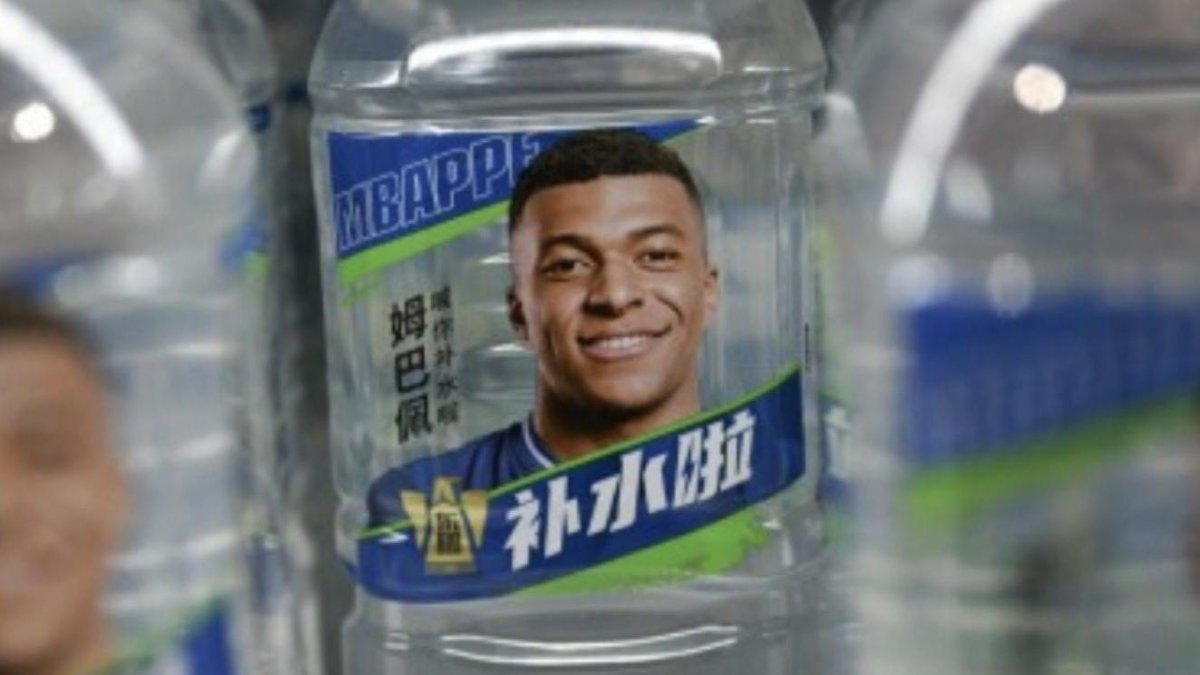 Mbappé, imagen de una bebida china
