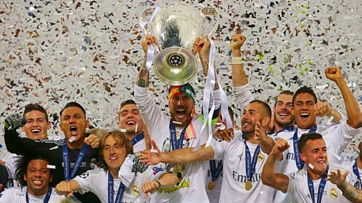 El Madrid más blanco vive este domingo una fiesta sin fin.