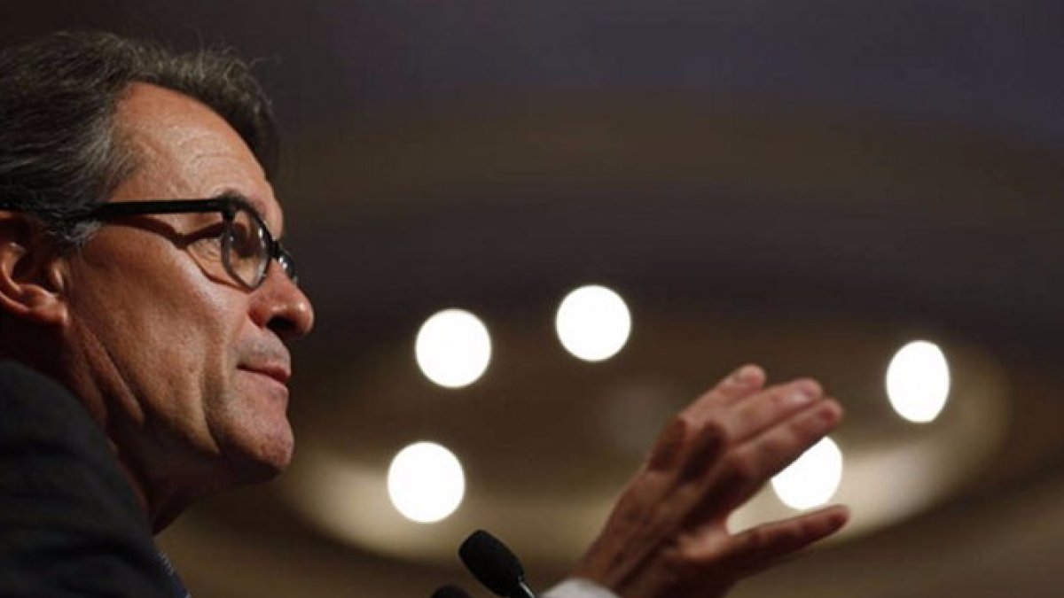 Una tensa reunión de Mas y sus consejeros acaba a voces por insensato