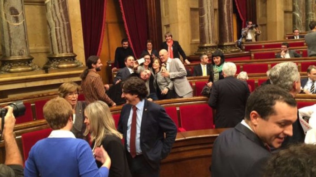 Bien poco tardó el Gobierno catalán en adelantar que piensa desobedecer al Constitucional...