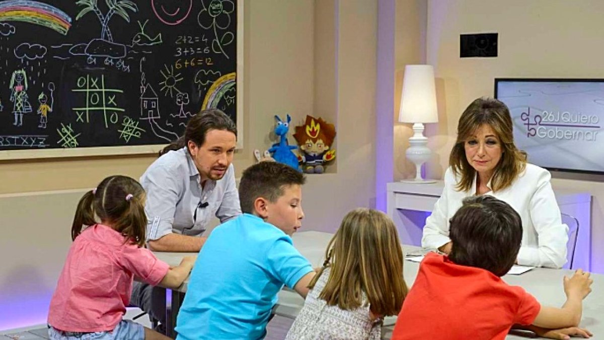 Iglesias, Quintana y los niños en el nuevo espacio de Telecinco.