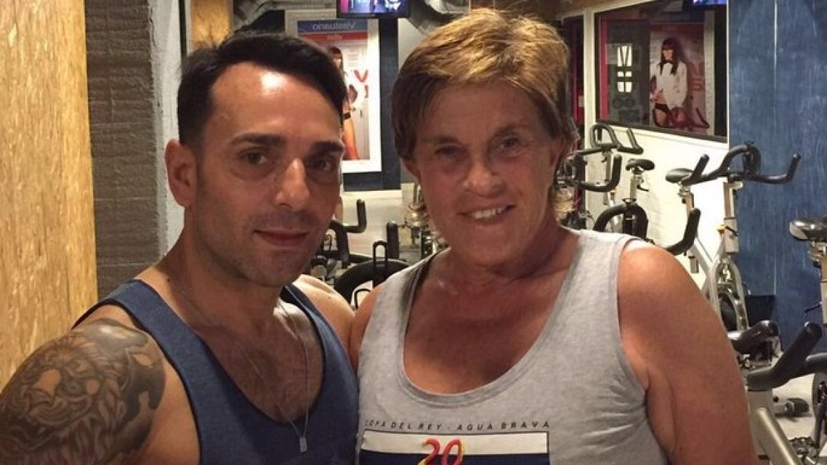 Chelo García-Cortés se mete de lleno en la Operación Bikini