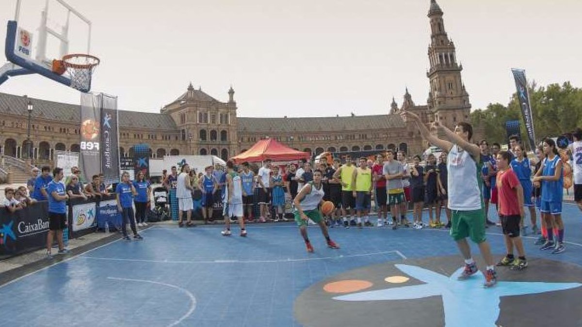 CaixaBank y la Federación Española de Baloncesto vuelven al circuito Plaza 3x3