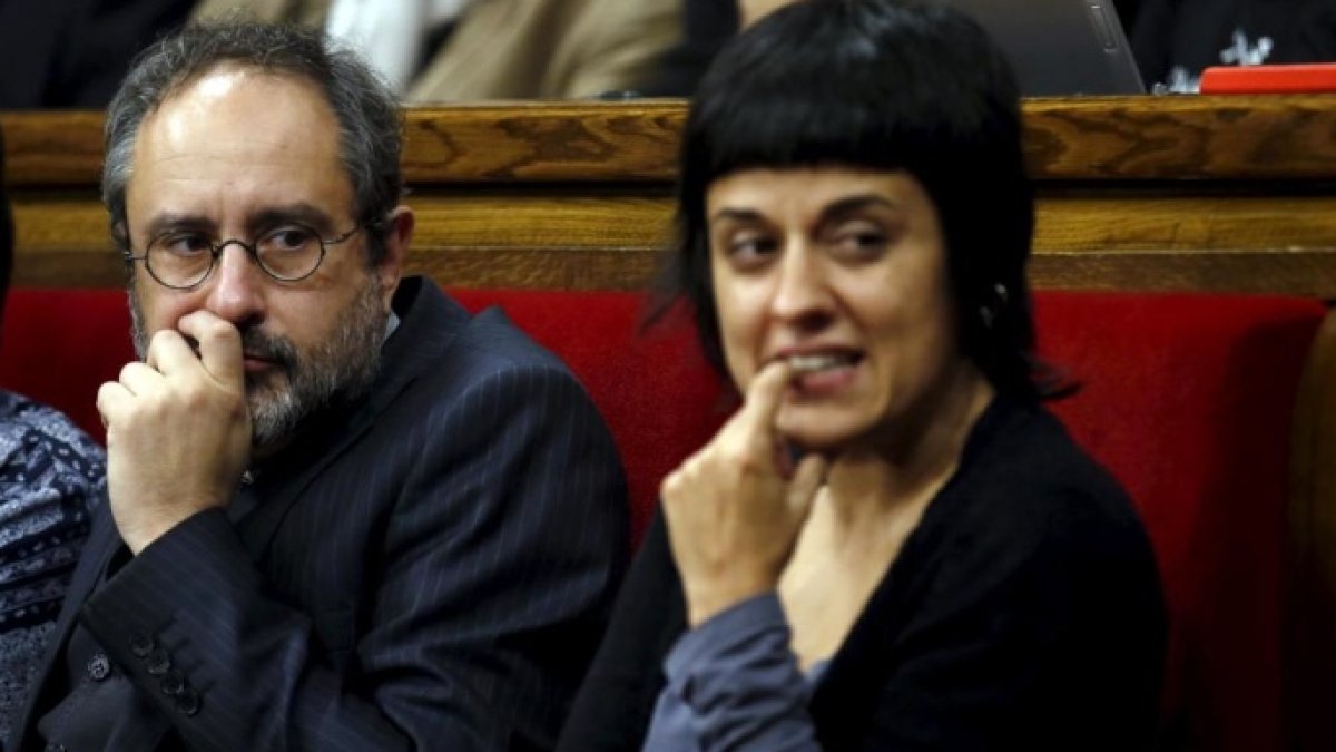Antonio Baños, junto a Anna Gabriel en su etapa de portavoz de la CUP
