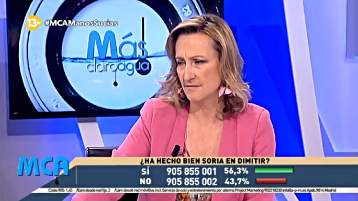 Isabel Durán conduce en 13TV Más Claro Agua.