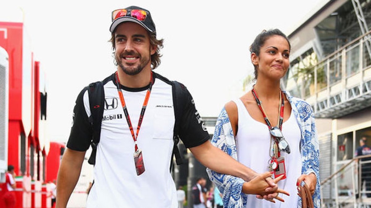 Alonso y Lara juegan al despiste sobre su inesperada ruptura.