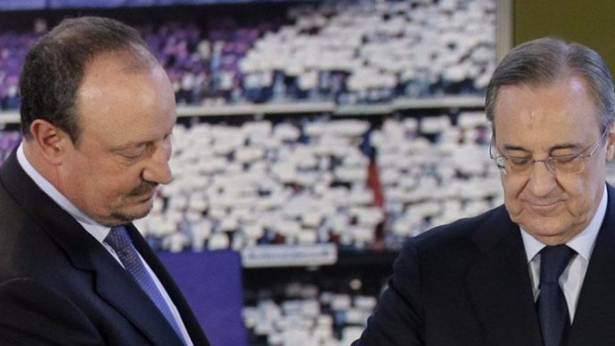El exentrenador del Real Madrid, Rafa Benítez, junto al presidente Florentino Pérez.