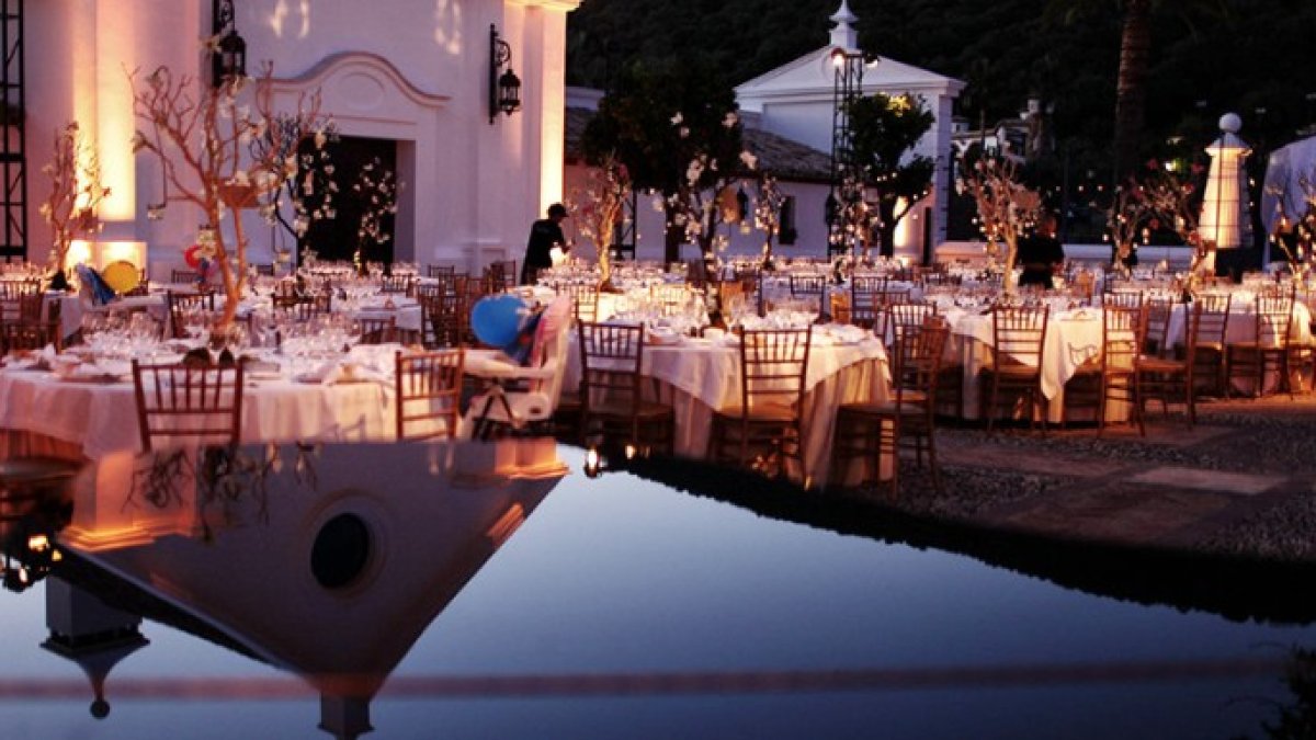 Producción integral de eventos, wedding planner y catering nunca antes visto en España.